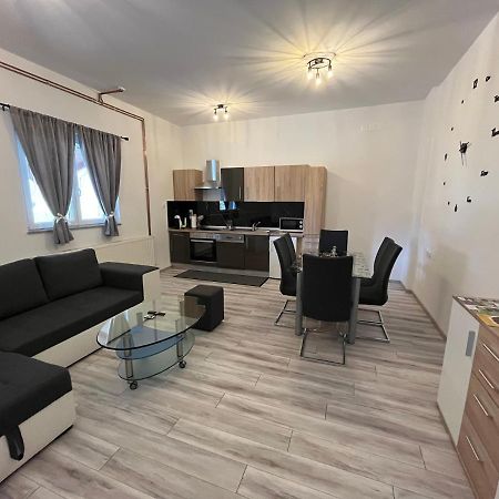 Apartment Tilia Otocac Ngoại thất bức ảnh