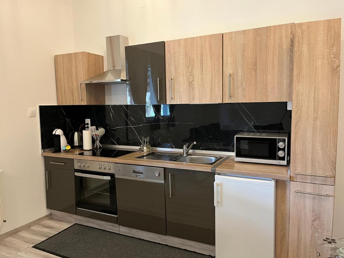 Apartment Tilia Otocac Ngoại thất bức ảnh